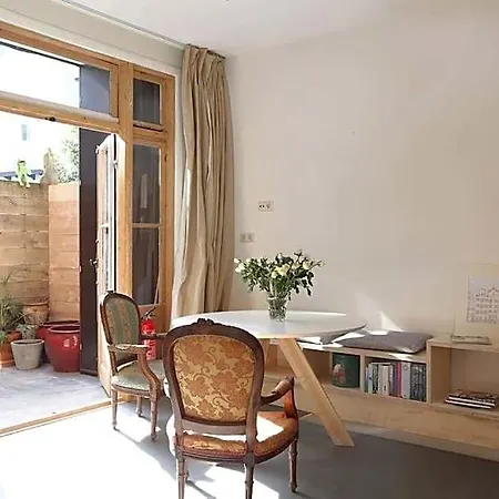 Casa de hóspedes The Little Townhouse Amesterdão