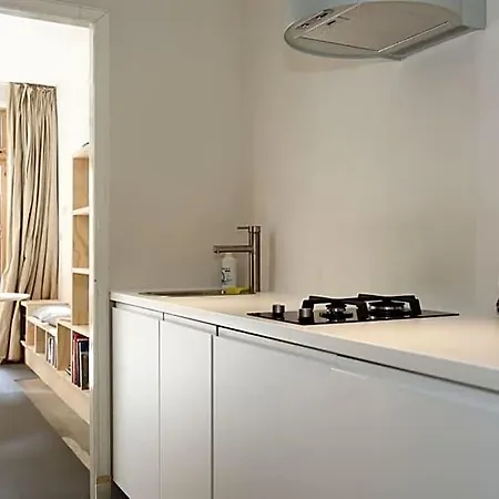 The Little Townhouse 4*